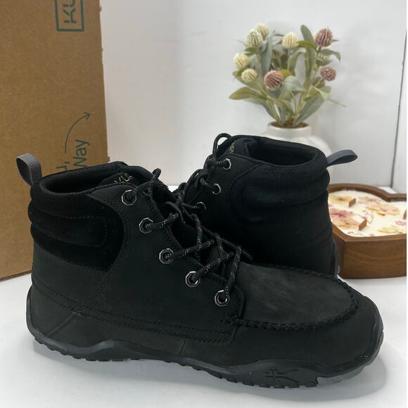Athletic_Shoes